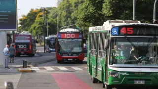 Fin de semana XXL: cómo funciona el transporte en la Ciudad y cuándo estará habilitado para autos el Paseo del Bajo